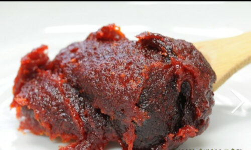 변질없는 고추장 담기