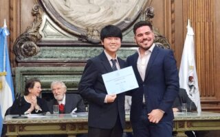 [Noticias de la comunidad coreana] Un joven de 14 años y raíces coreanas conquista la escena clásica argentina